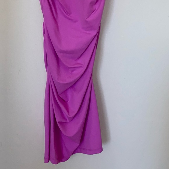 Fuschia pink wedding guest dress from Revolve - Picture 3 of 4